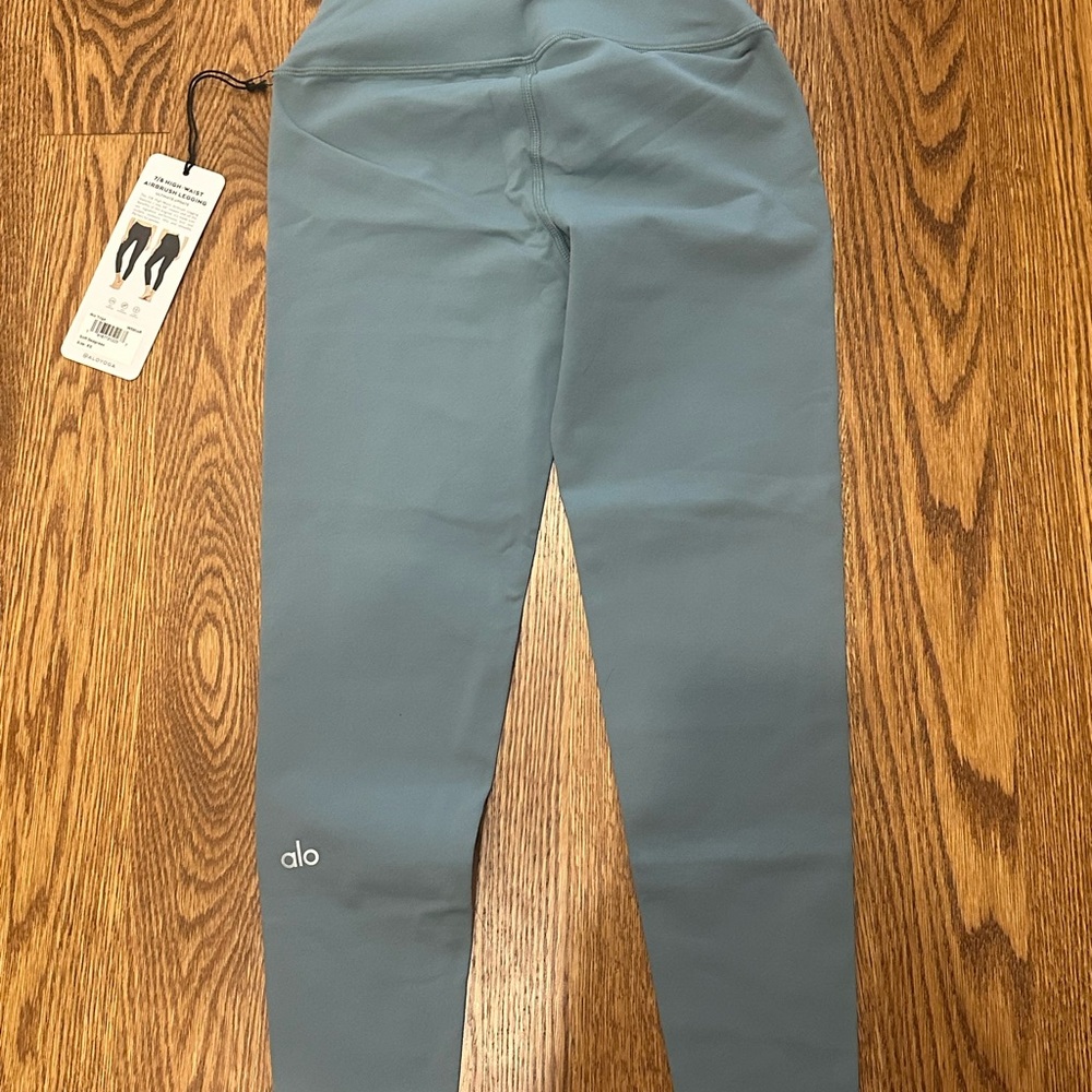 ALO Yoga Women's Gray Leggings